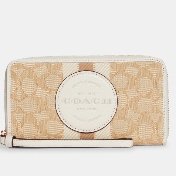 Coach Handbags - 🖤 New Coach Dempsey Large Wallet In Signature Jacquard🖤
